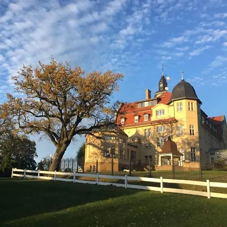 Semesterbostad Chalet,